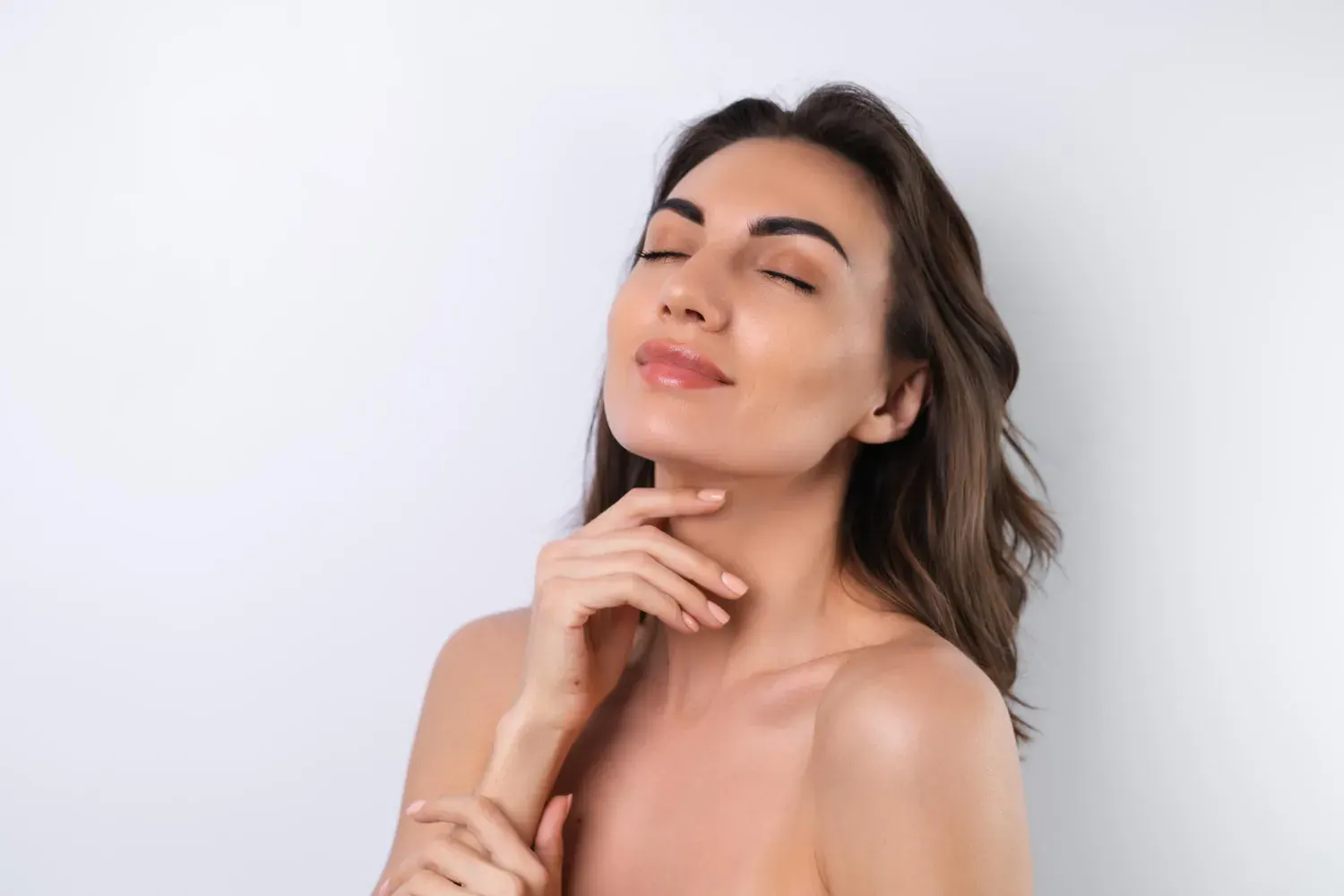 Diagram showing chin filler injection points for augmentation and shaping in London